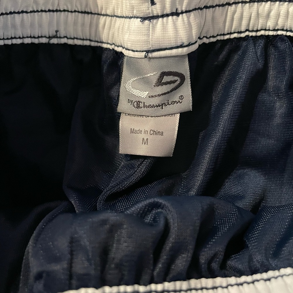 SHORTS - Picture 2 of 2